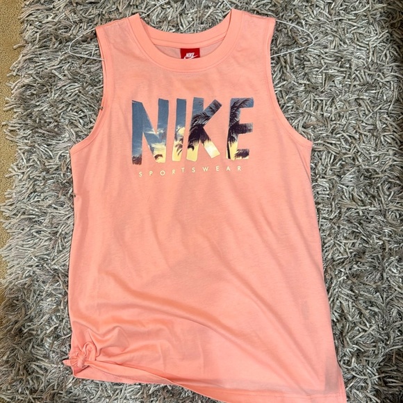 Nike Tops - Nike‎ Women’s Tanktop. Women’s size S.